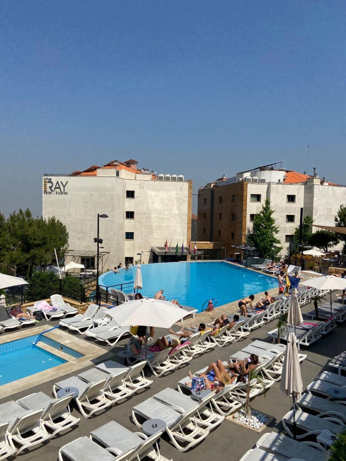 The Ray Hotel And Studios Beiroet Buitenkant foto