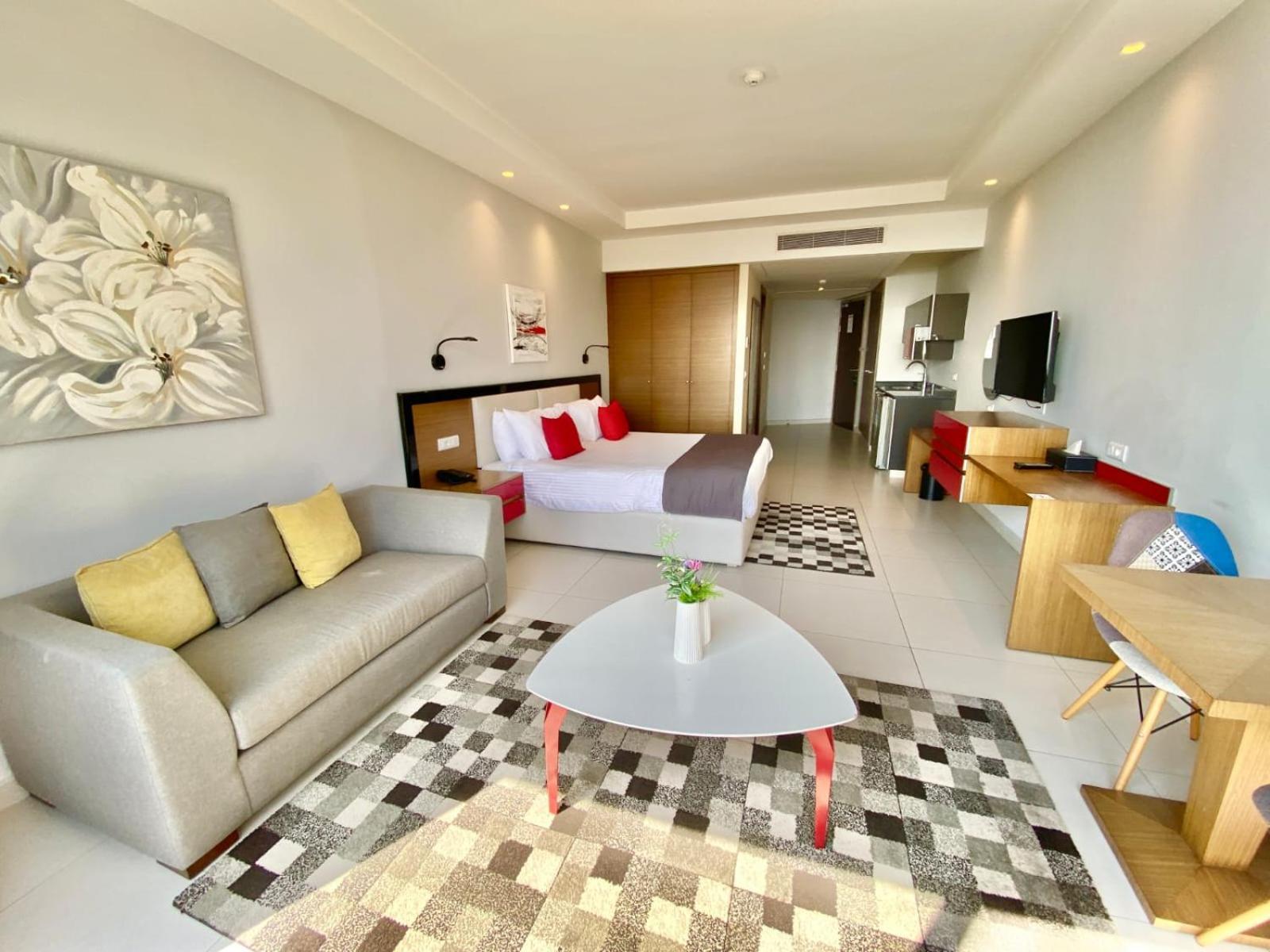 The Ray Hotel And Studios Beiroet Buitenkant foto